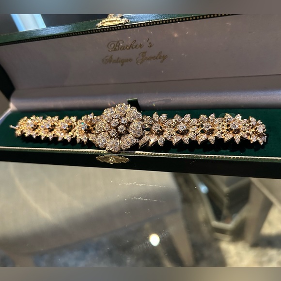 Rare, One-Of-A-Kind Circa 1880 European Diamond and 750KT Yellow Gold Bracelet - Picture 2 of 7